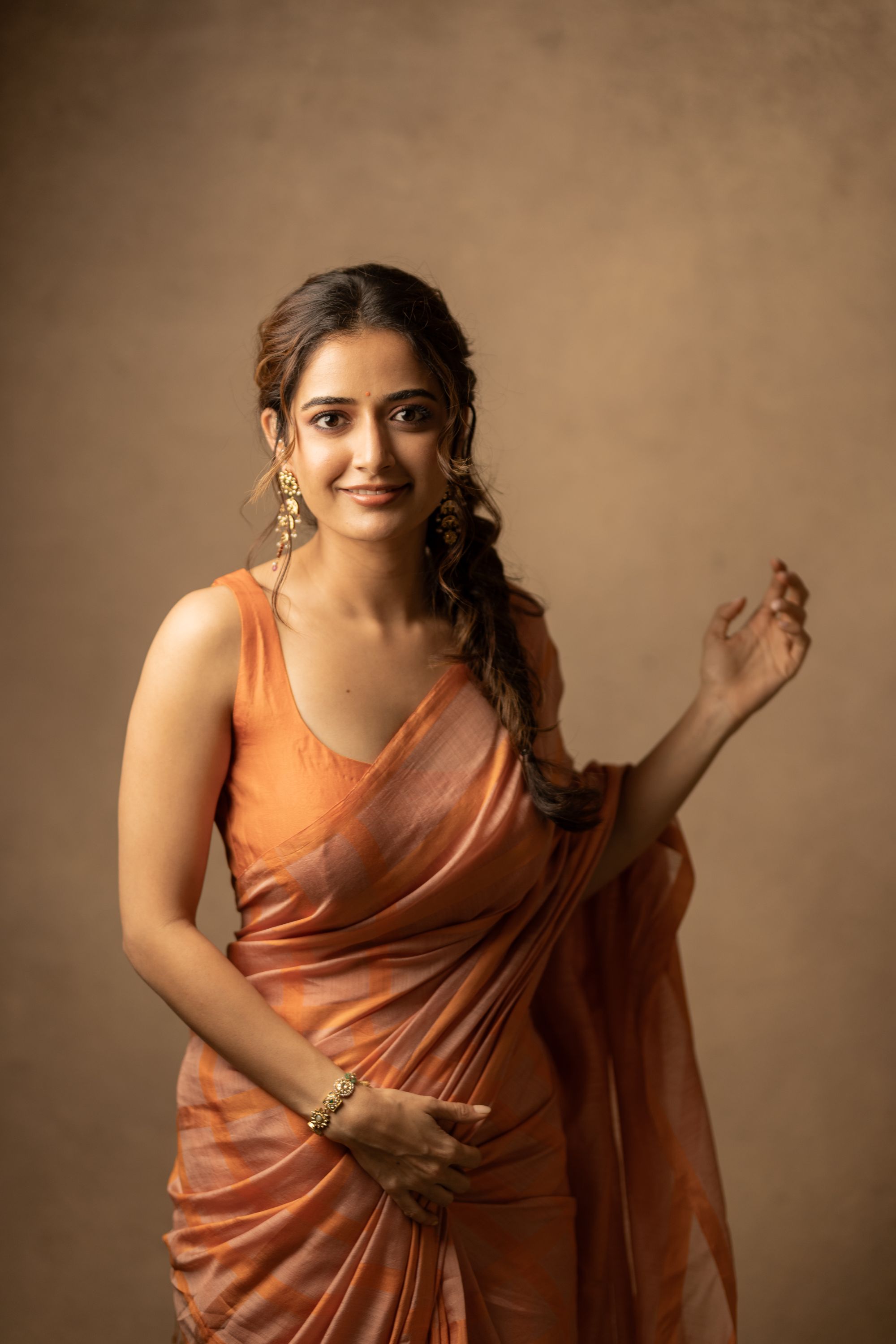 Ashika Ranganath in Hopscotch Checks Saree