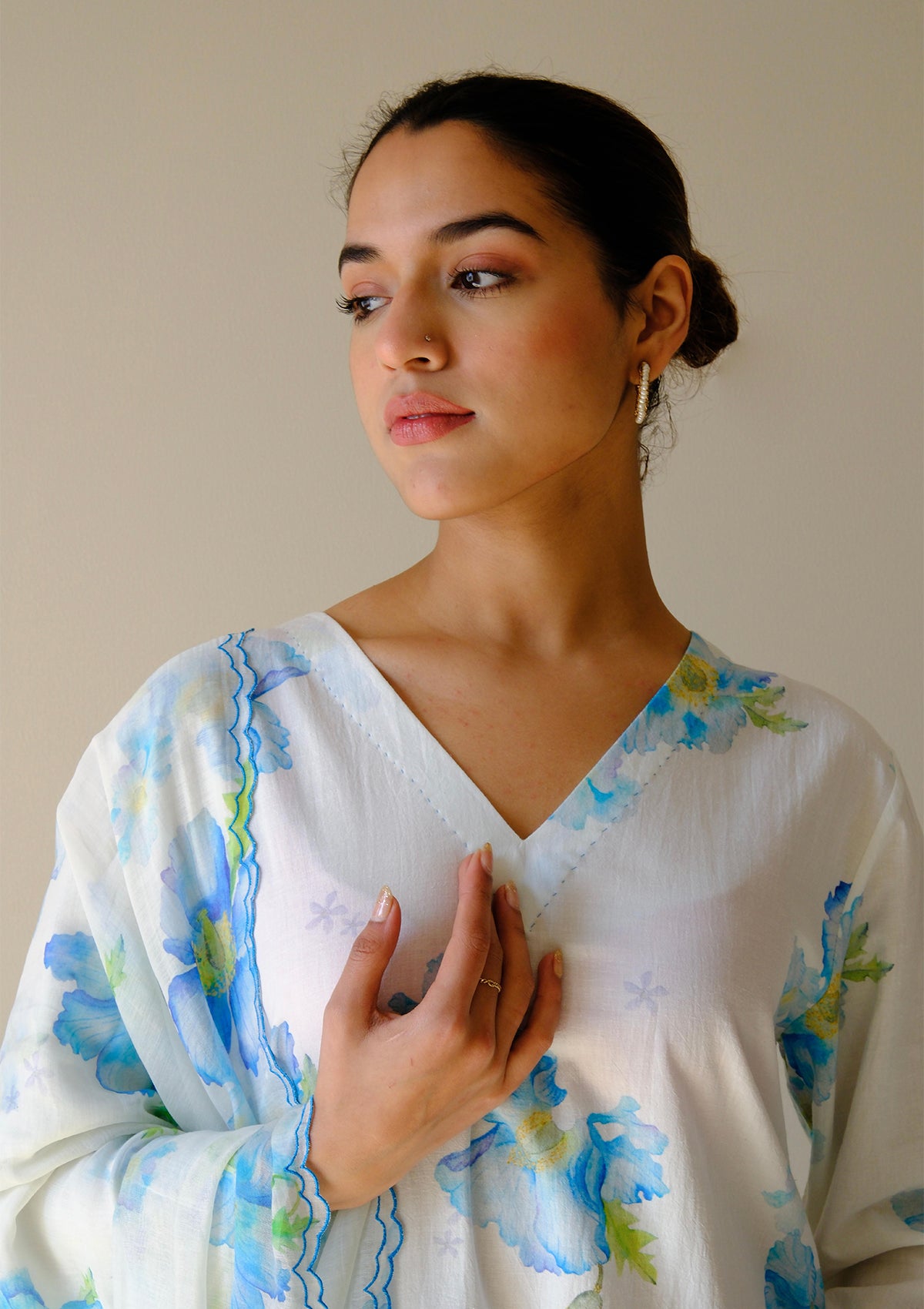 Aeris Poppy Ivory Kurta Set