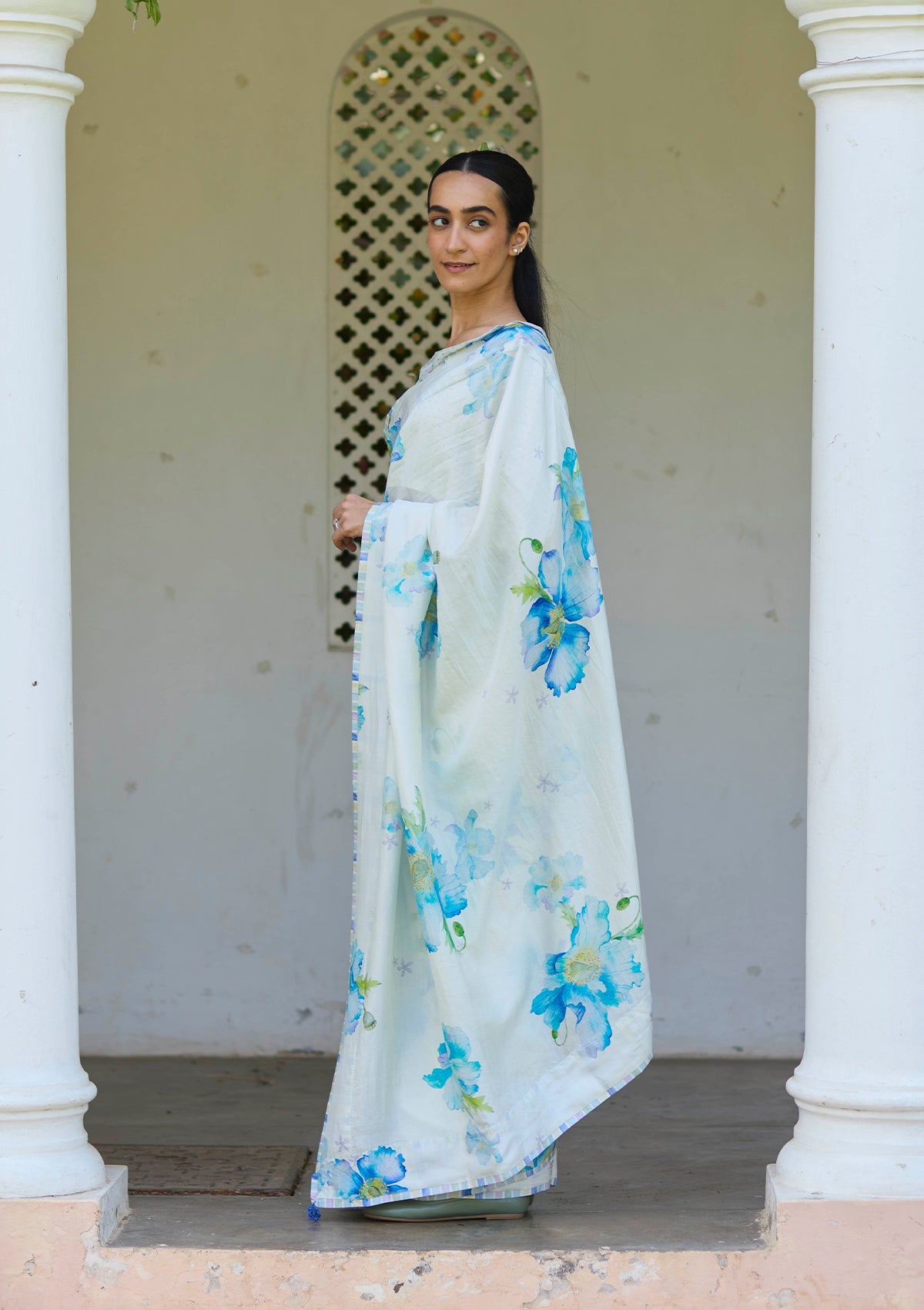 Aura Poppy Ivory Saree