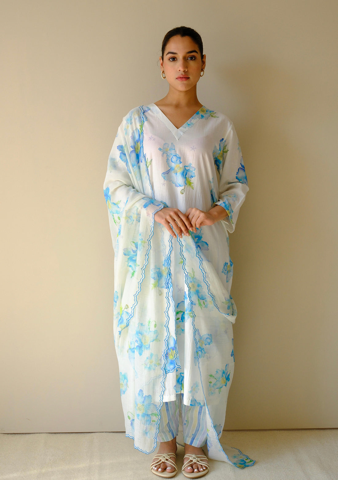 Aeris Poppy Ivory Kurta Set