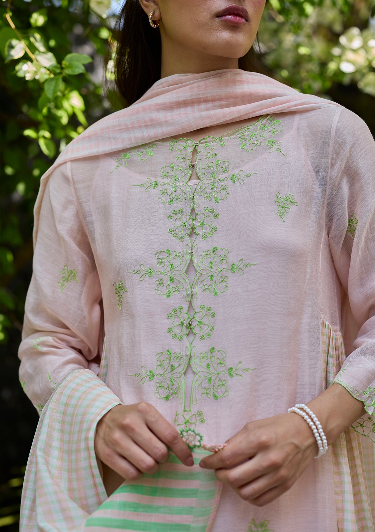 Thread &amp; Bloom Pink Embroidered Kurta Set
