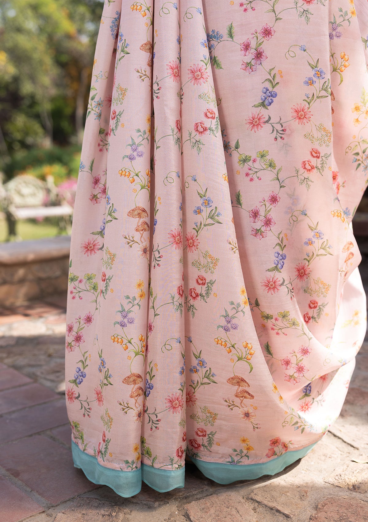 Forest Breeze Pink Scalloped Saree