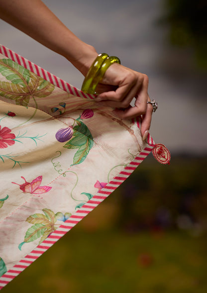 Fig &amp; Fable Ivory Saree