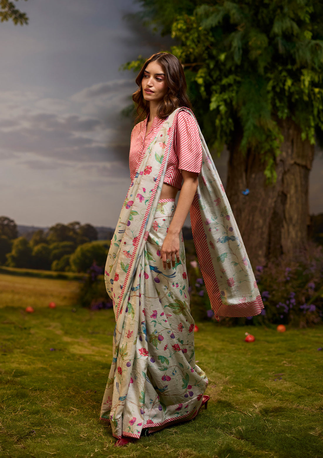 Fig &amp; Fable Ivory Saree